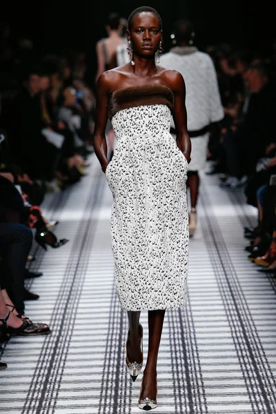 Look 31